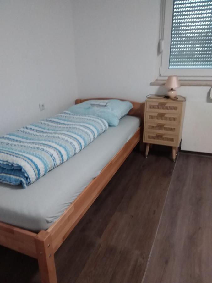 Nguyen Le 3 Schlafzimmer, 7 Bette,Dusche, 2 Wc , Kueche Ab 2 Uebernachtungen Neukirch  Ngoại thất bức ảnh