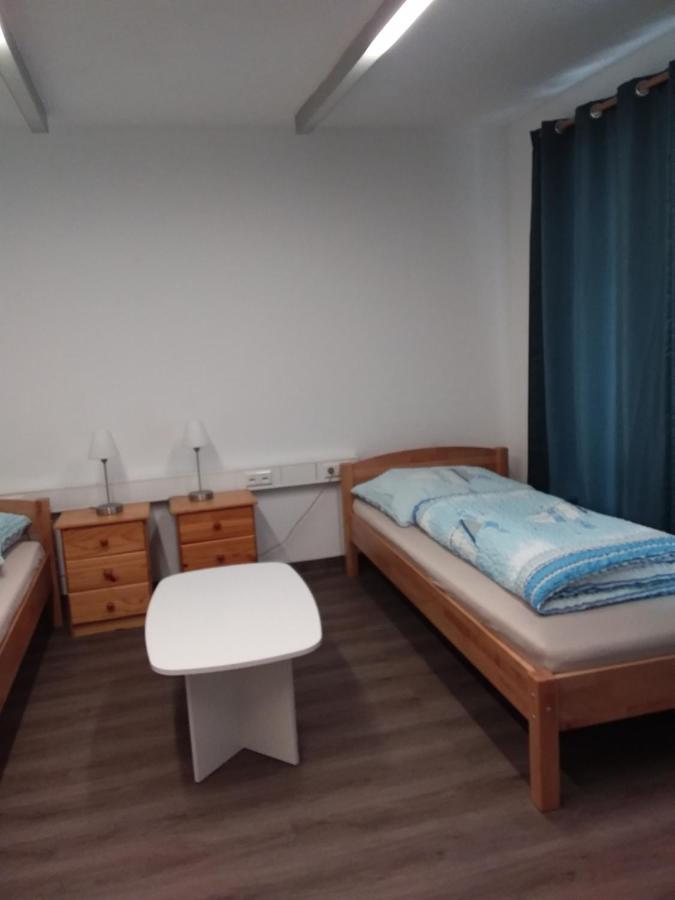 Nguyen Le 3 Schlafzimmer, 7 Bette,Dusche, 2 Wc , Kueche Ab 2 Uebernachtungen Neukirch  Ngoại thất bức ảnh