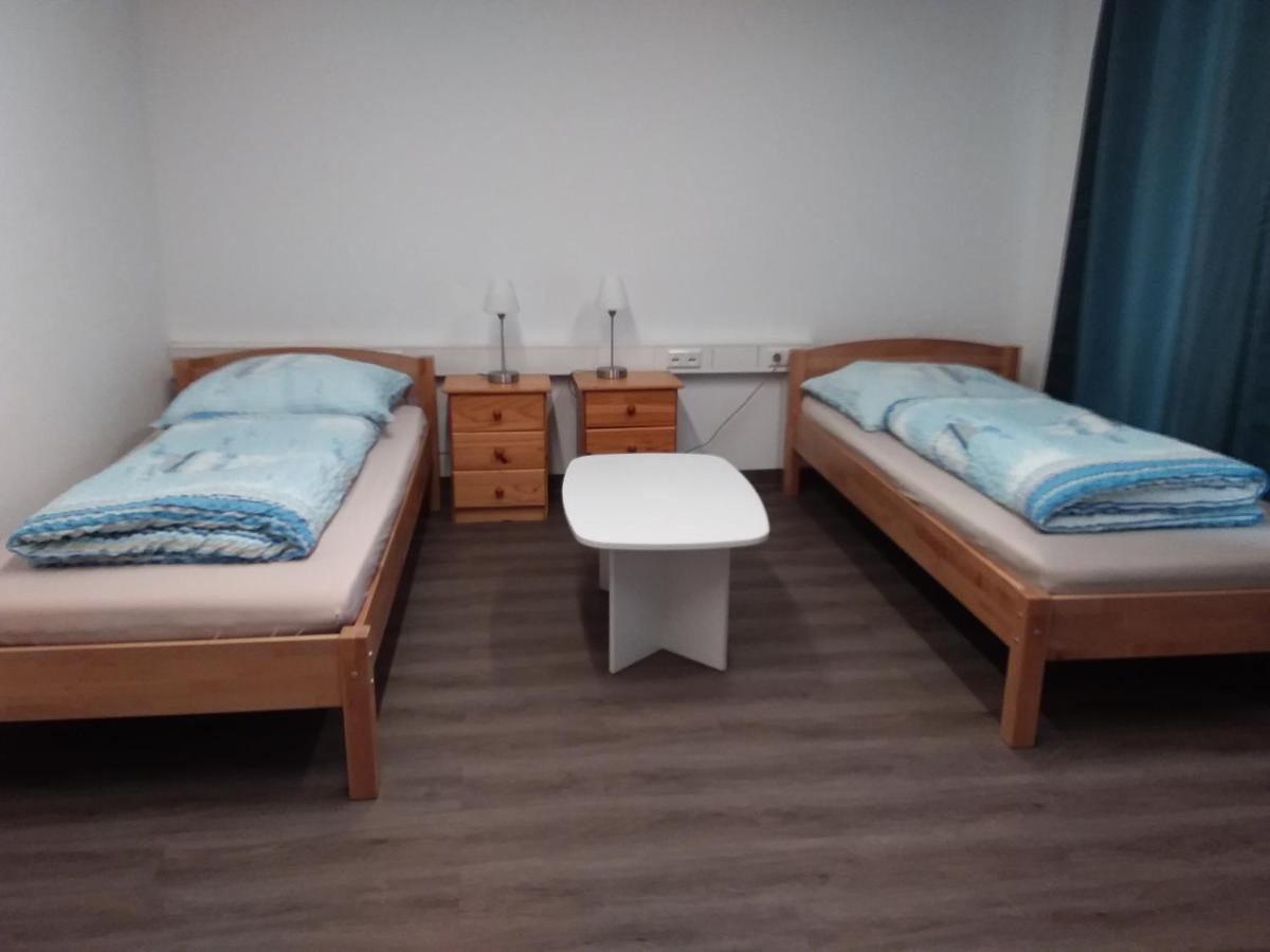 Nguyen Le 3 Schlafzimmer, 7 Bette,Dusche, 2 Wc , Kueche Ab 2 Uebernachtungen Neukirch  Ngoại thất bức ảnh