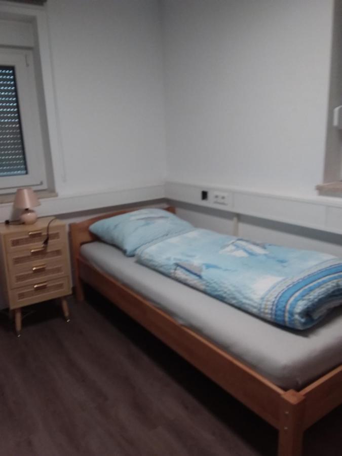 Nguyen Le 3 Schlafzimmer, 7 Bette,Dusche, 2 Wc , Kueche Ab 2 Uebernachtungen Neukirch  Ngoại thất bức ảnh